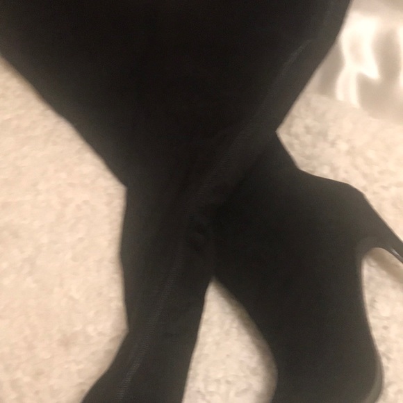 SUEDE OVER THE KNEE BOOTS🖤🖤🖤🖤🖤🖤 - Picture 3 of 4